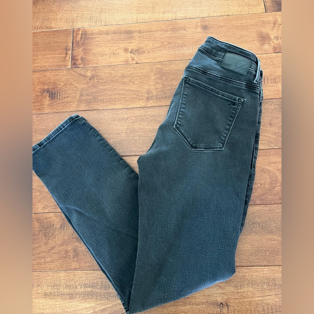Women’s Mavi black jean, slim Jean, waist 29/30